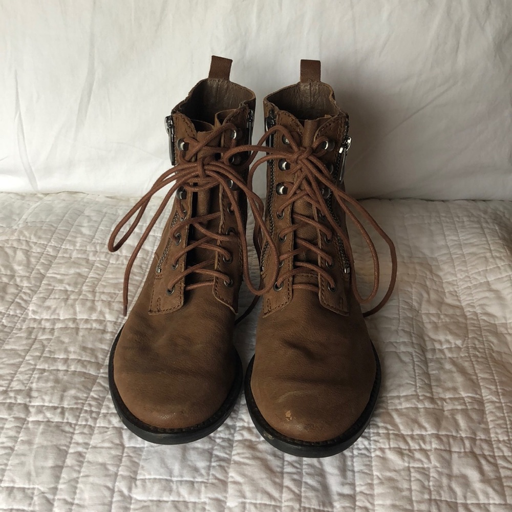 Sam Edelman Lace up Boots